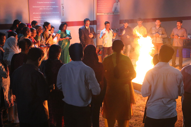 Hundreds gathered at the Night Vigil prayer organized by Grace Ministry in Mangalore at Prayer Center here on Feb 03, 2018. Many were healed by the power of Holy Spirit by the prayers of Bro Andrew Richard.